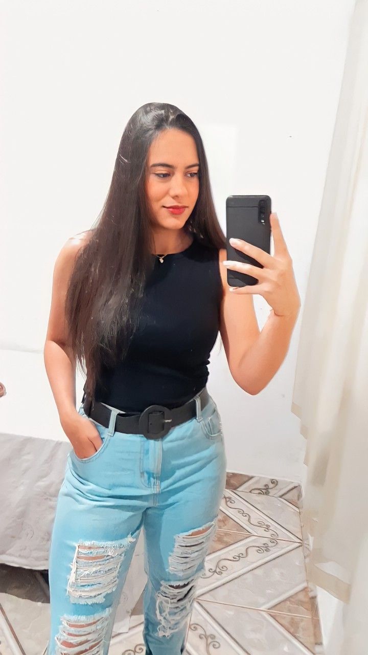Fernanda L.